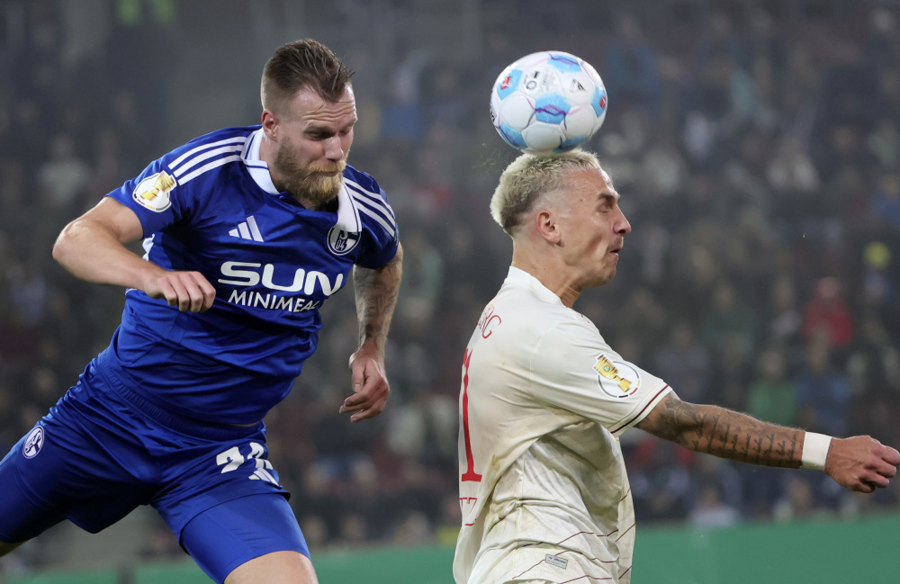 沙尔克连败加剧保级风险，德国足球联赛保级形势岌岌可危