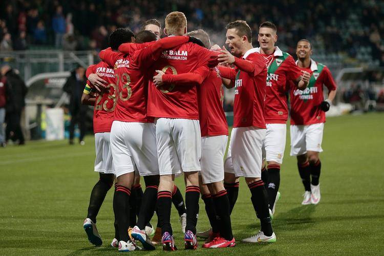 曼联客场击败阿贾克斯领跑欧国联资格赛