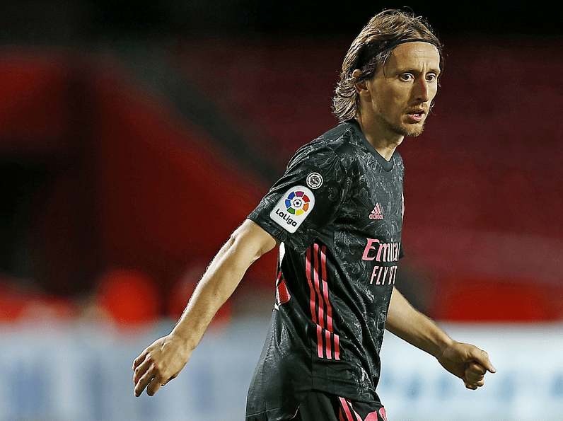 -格拉纳达爆冷击败对手，晋级悬念保留