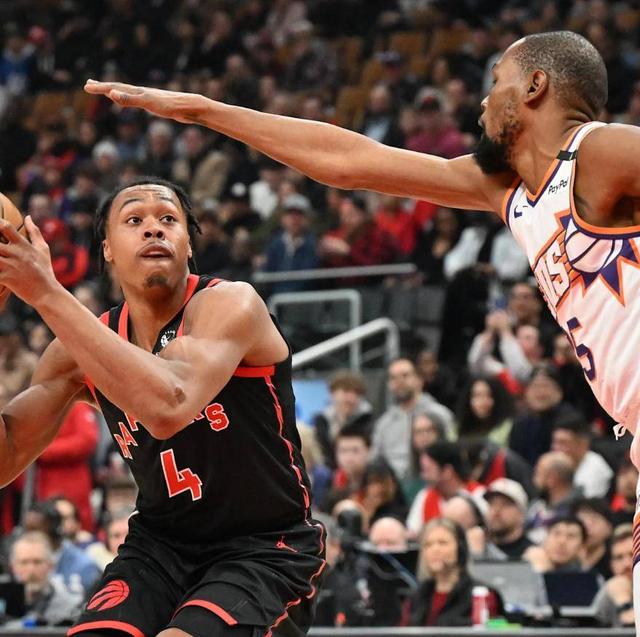 九游体育中国官网-猛龙队员连番进攻，力克对手的简单介绍