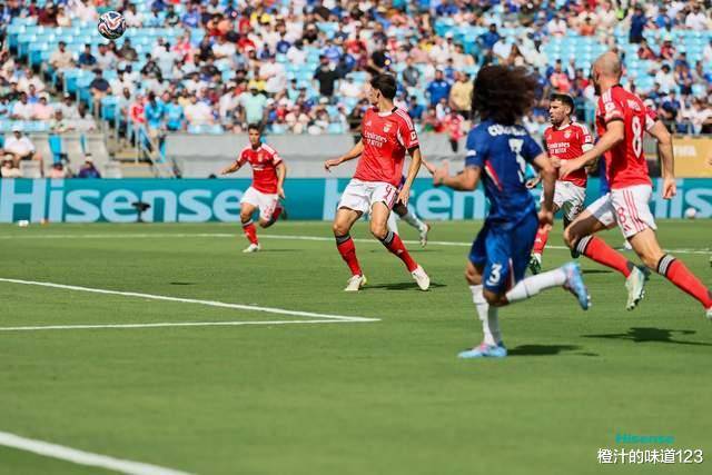 九游体育入口-帕尔梅拉斯技战术演练密集，冲刺冠军全力以赴的简单介绍