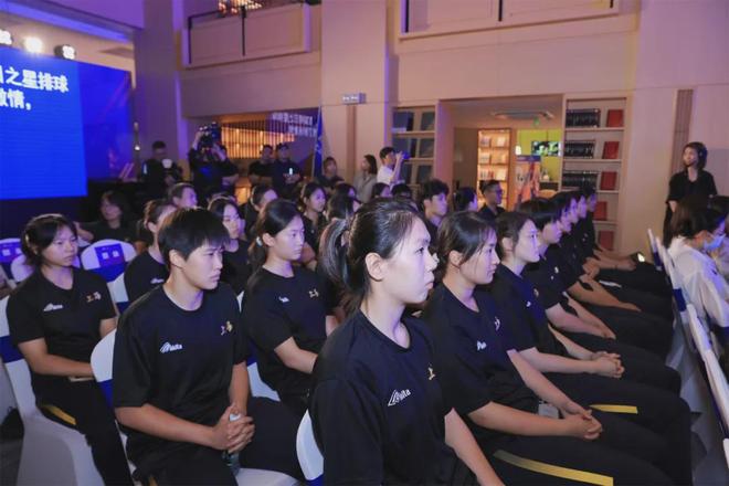 九游体育官网入口-包含篮球明星赛将在南美洲举行，明日之星闪亮登场的词条