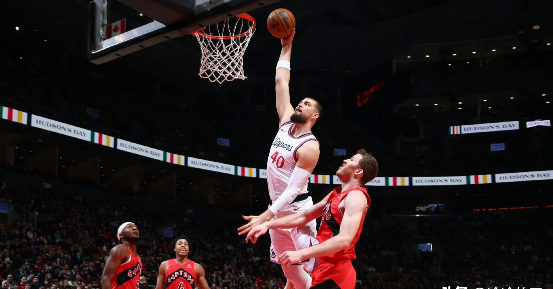 快船客场惨败猛龙，赢得重要一战