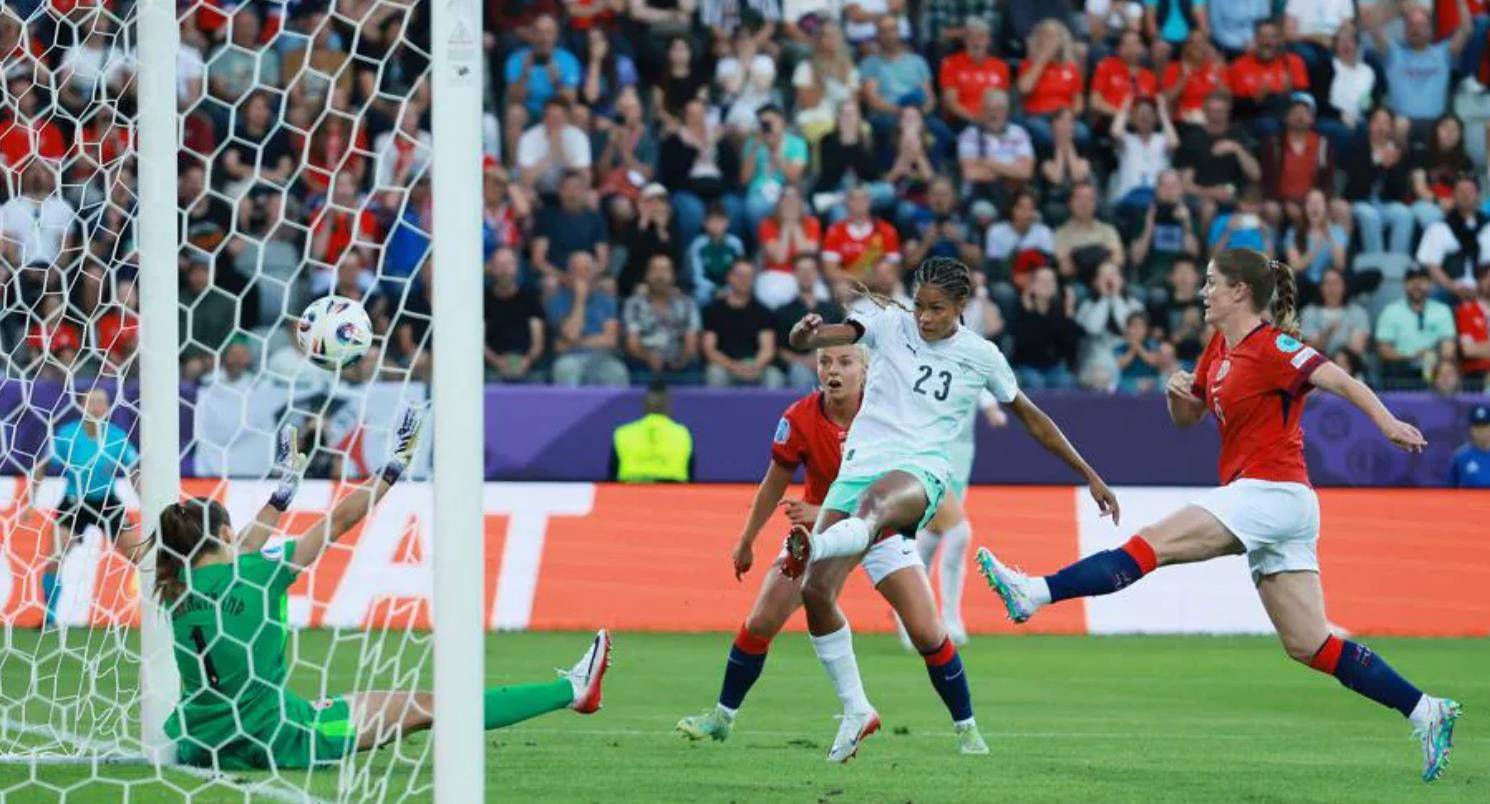 冰岛队客场大败，欧洲杯资格乌云笼罩