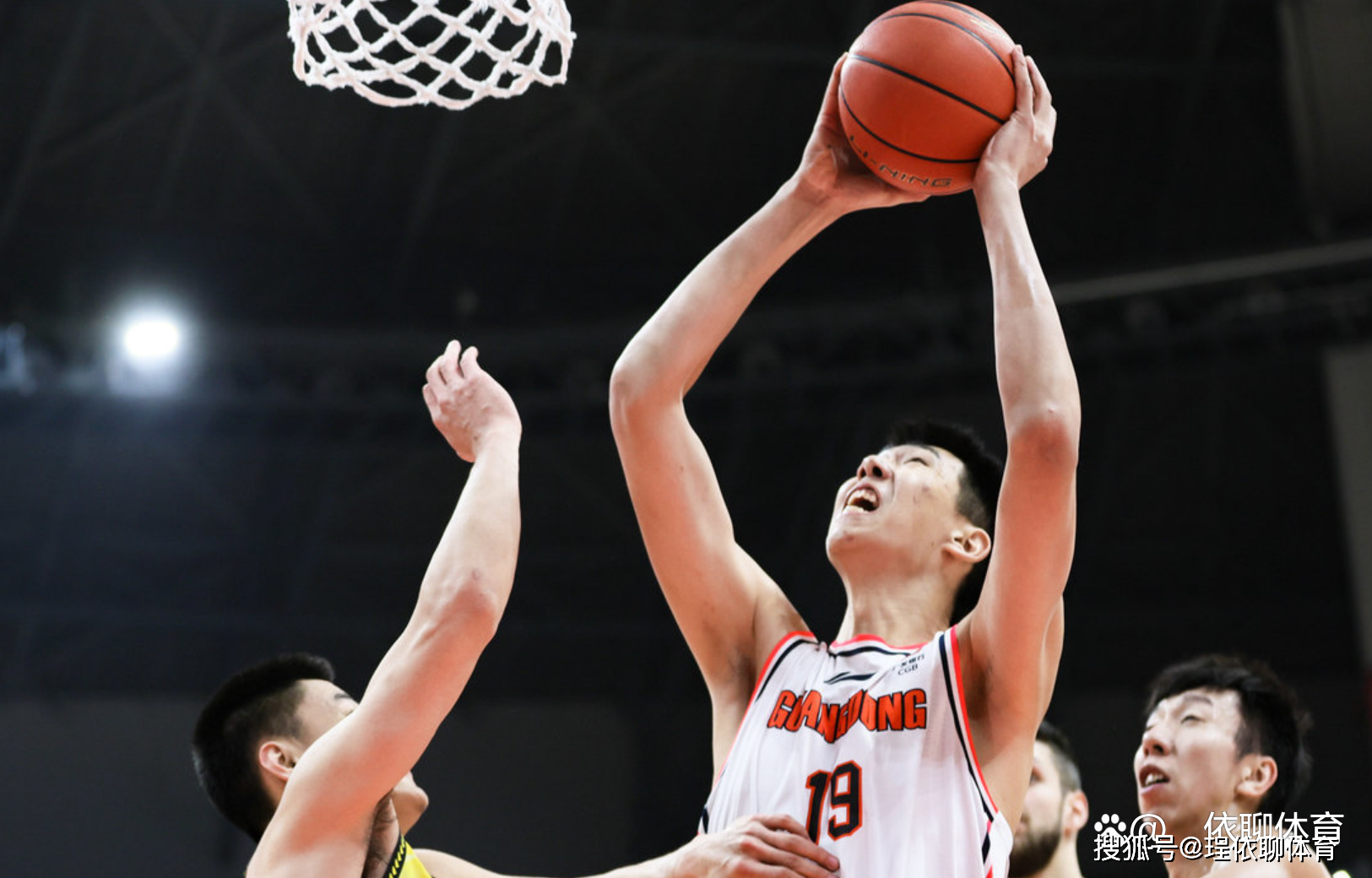 九游体育网页版-坚强的防守将在比赛中成为关键