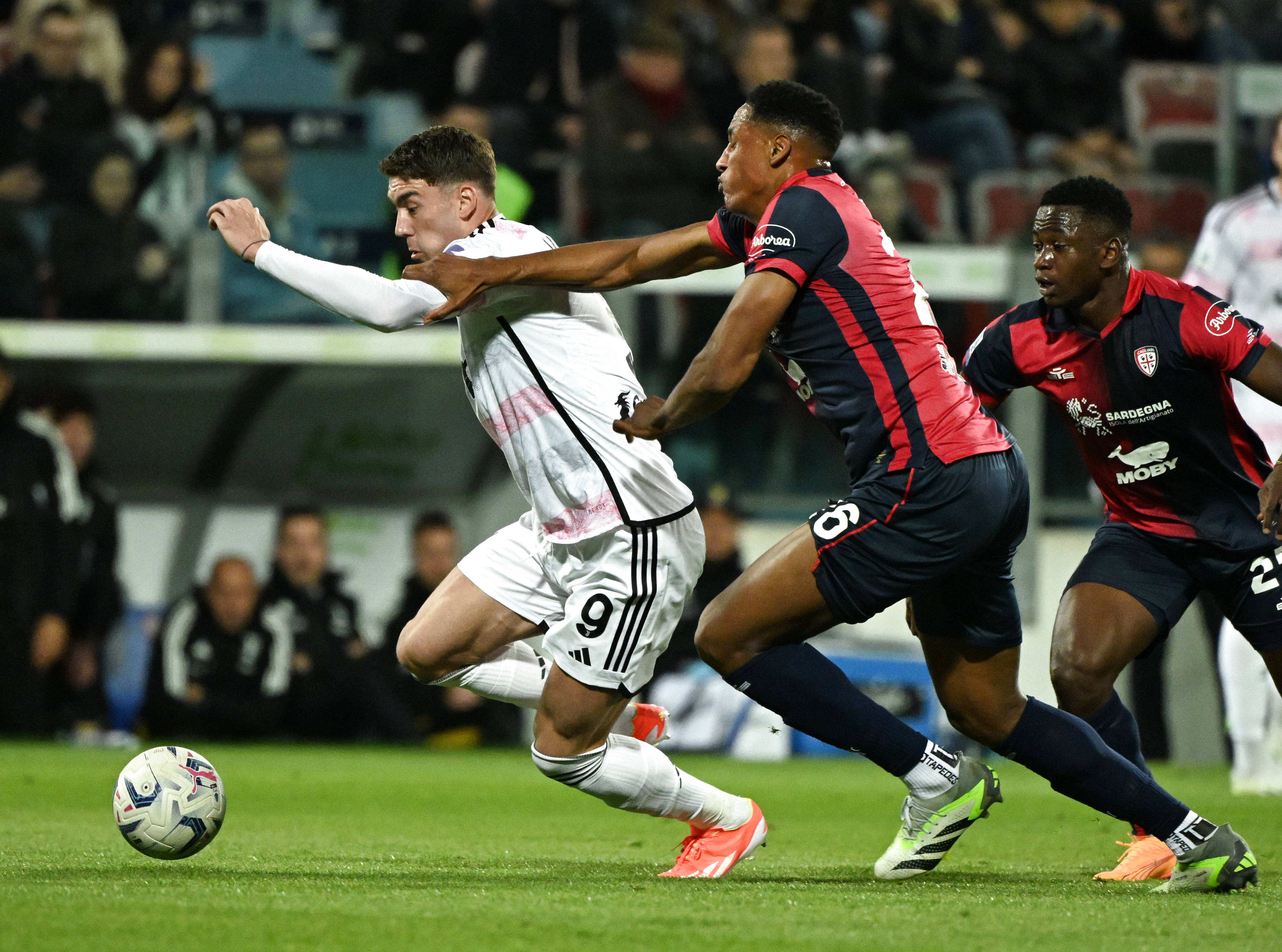 尤文图斯客场获胜，提前晋级下一轮比赛