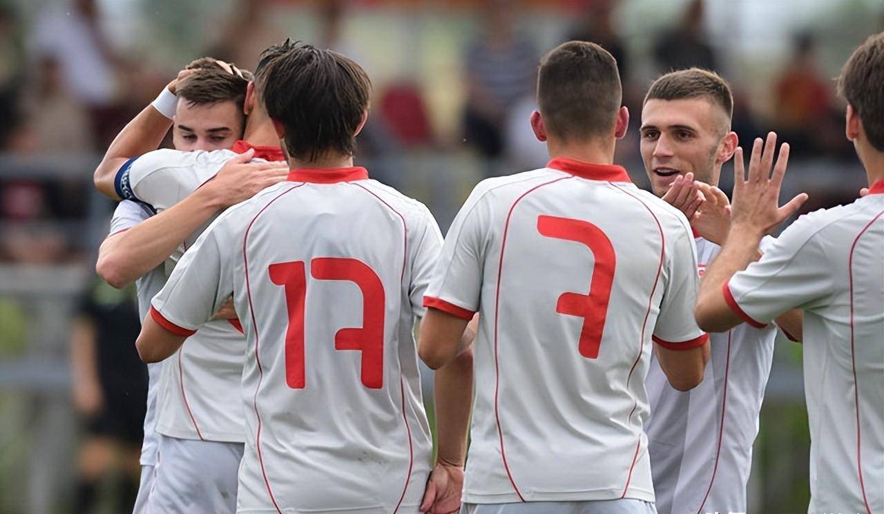 九游体育网页版入口-北马其顿队备赛状态火热，备战西班牙比赛备战全力备战