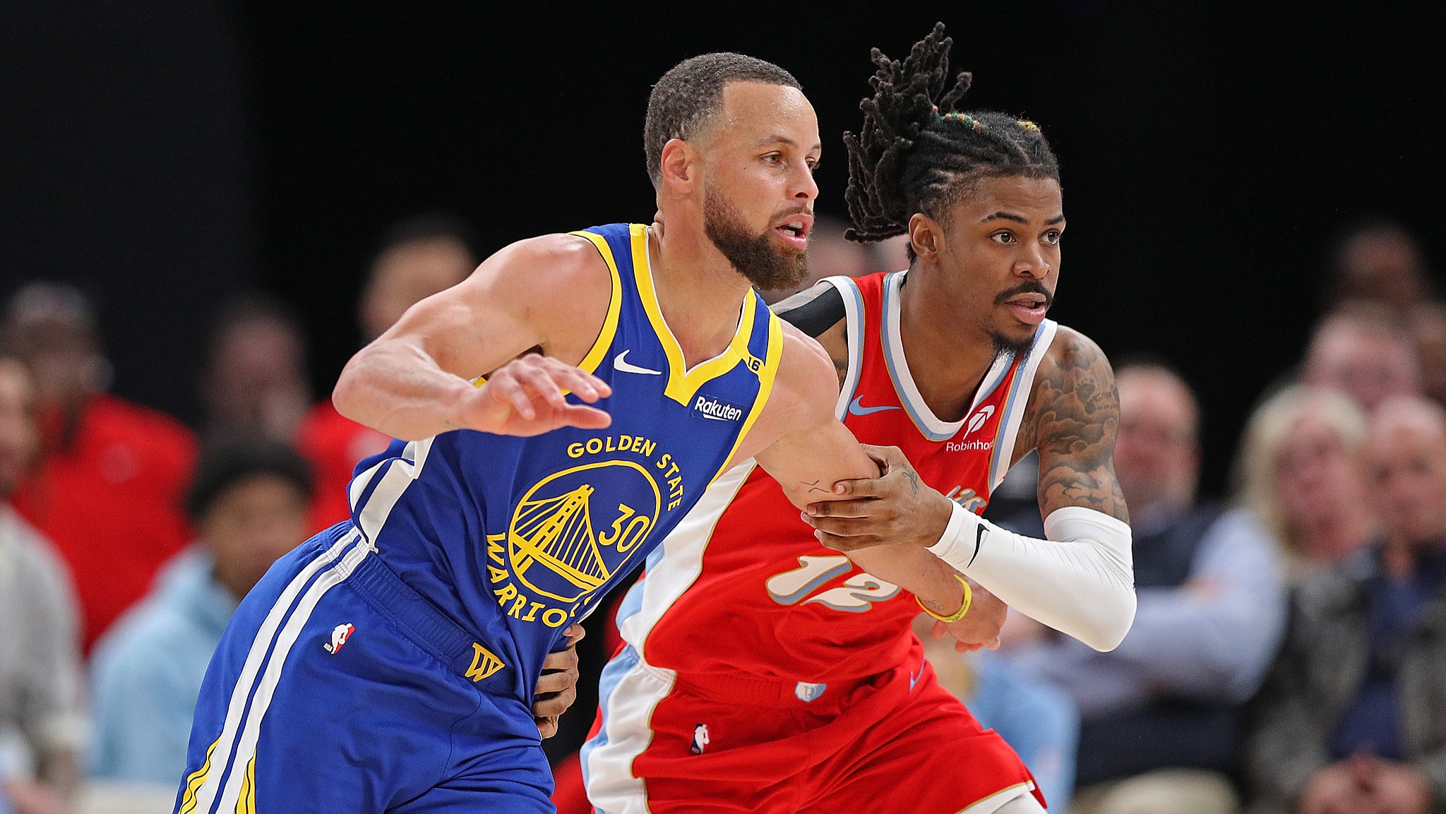 九游体育app-NBA首场巅峰对决，勇士遭逆转