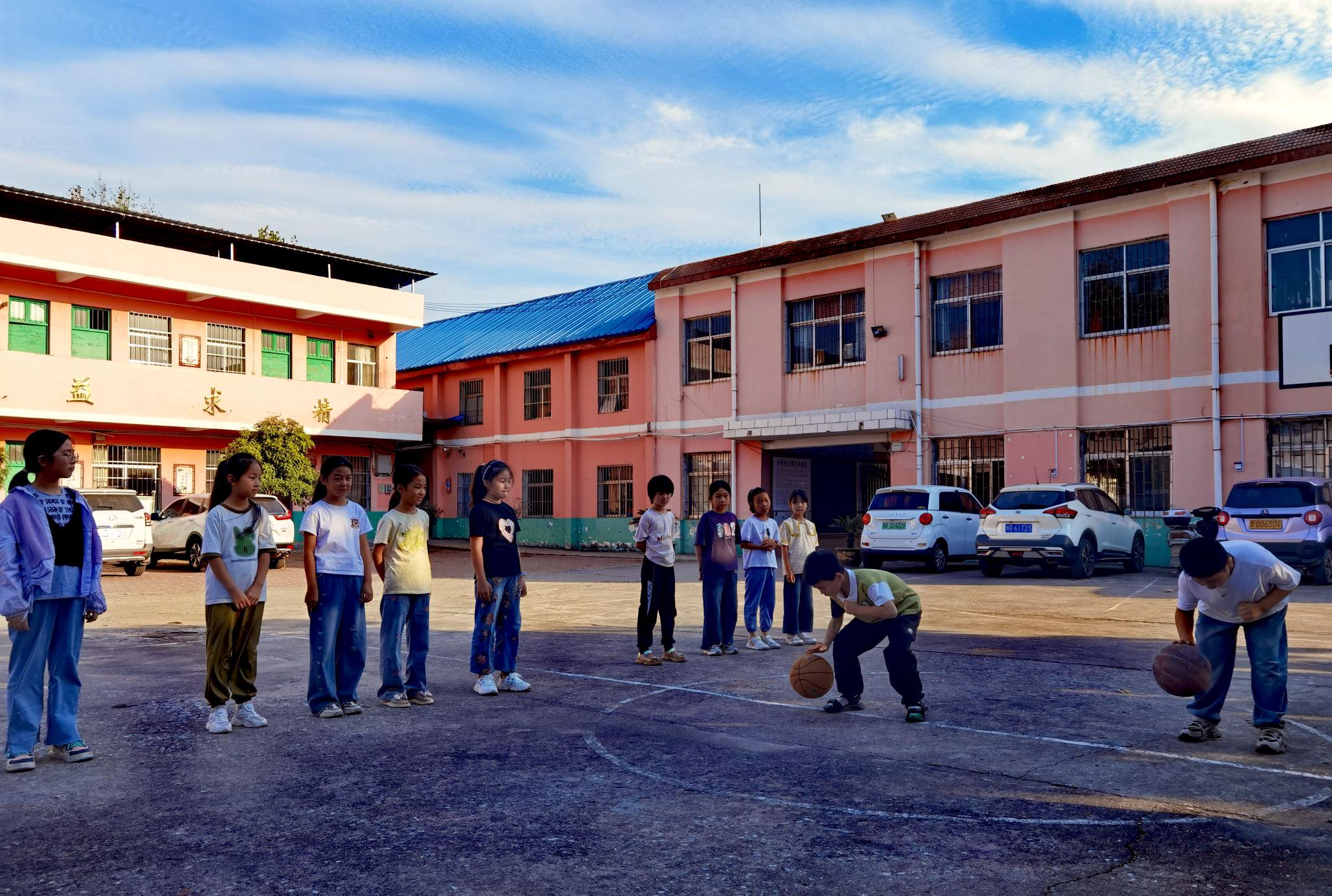 九游体育官方入口-关于篮球场上热血激昂精武精神闪耀的信息