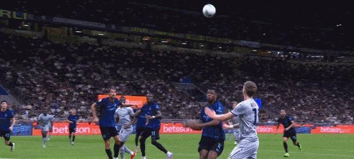 九游体育官方登录入口-拉齐奥逼平罗马，其中超级罚球点球引争议