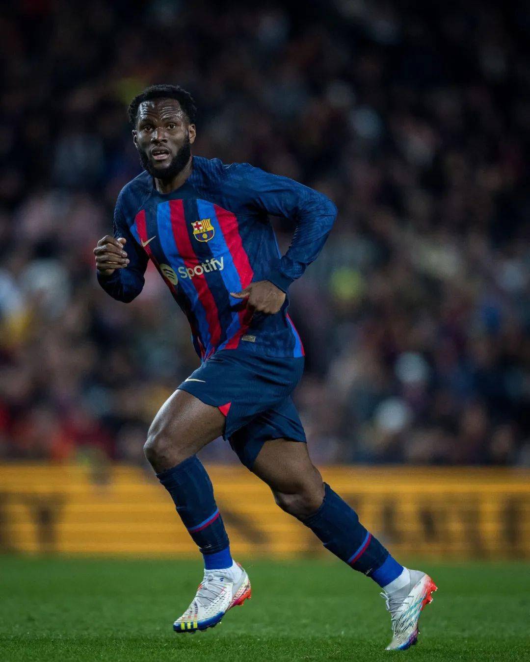 包含赫塔菲横扫对手，继续领跑积分榜的词条