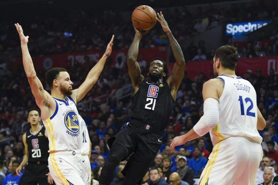 快船逆转太阳，雷纳德火力全开贡献40分