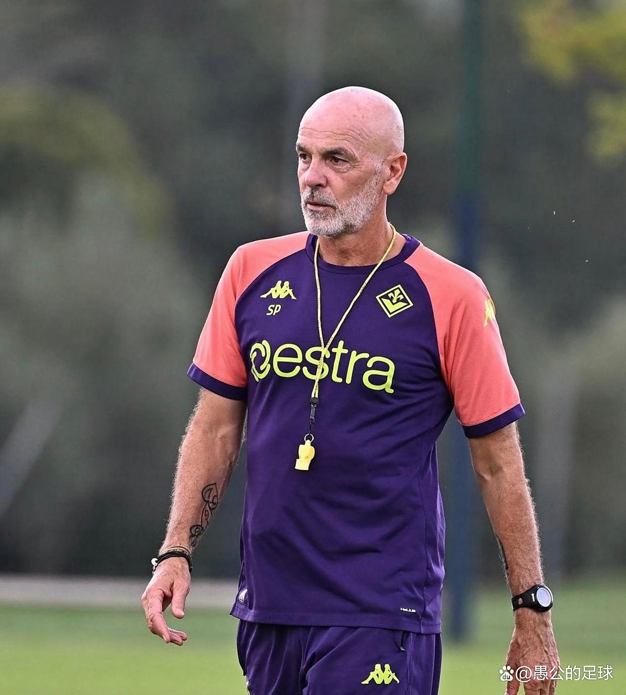 那不勒斯后防线屡屡失误，球队防守漏洞大的简单介绍