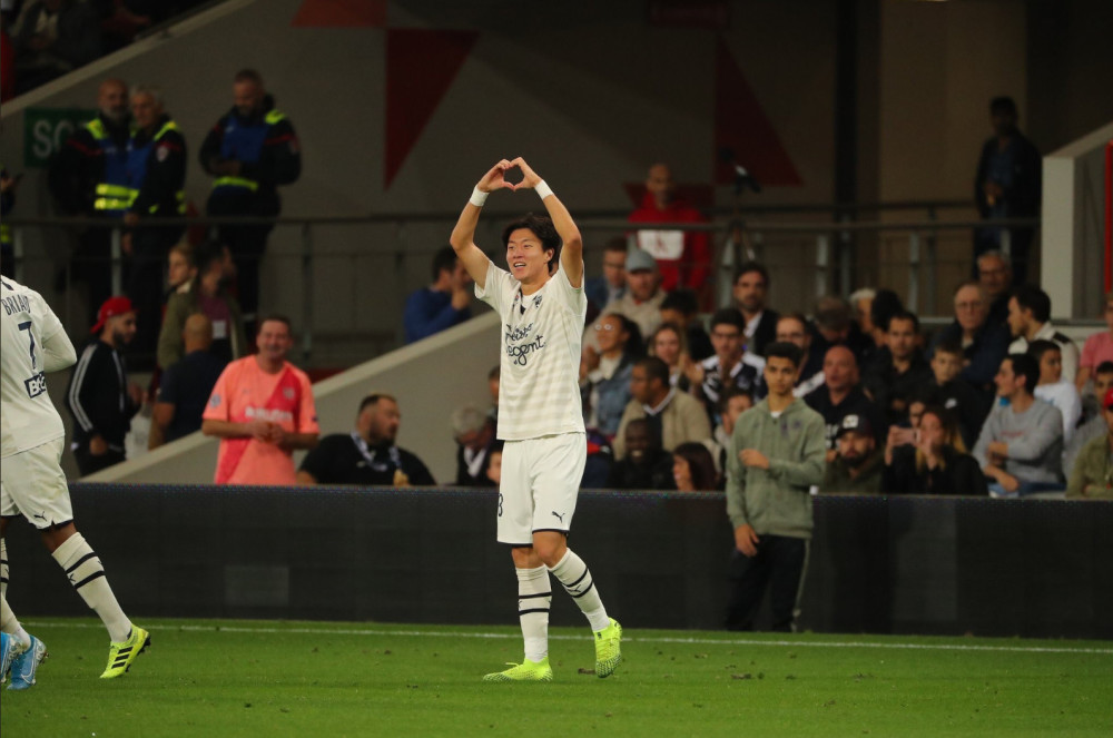 圣埃蒂安主场战胜里昂，实现反弹的简单介绍