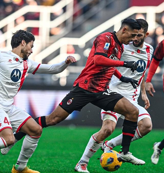 包含AC米兰取得连胜，信心倍增？的词条